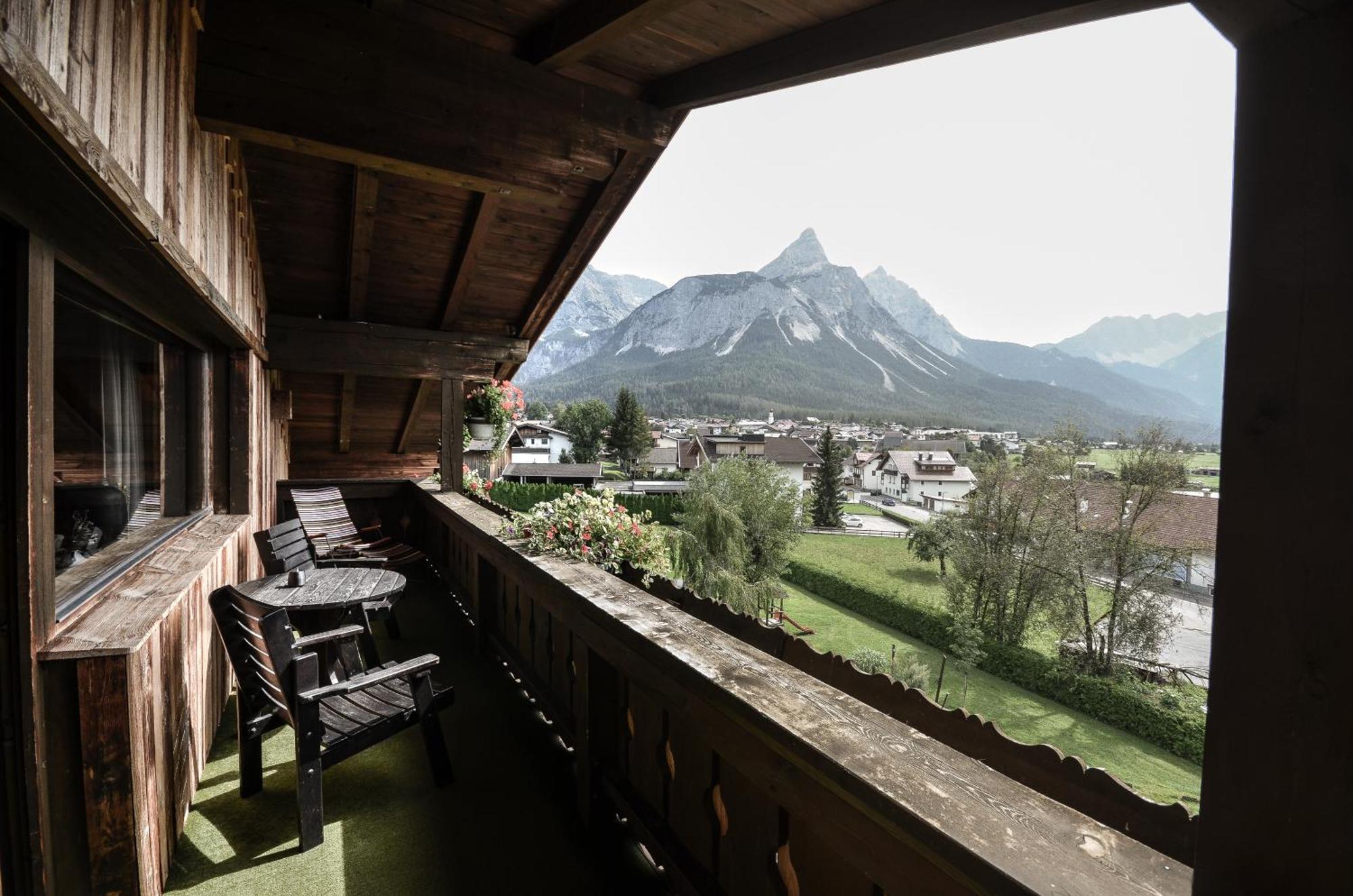 Hotel Ehrwalderhof Екстериор снимка